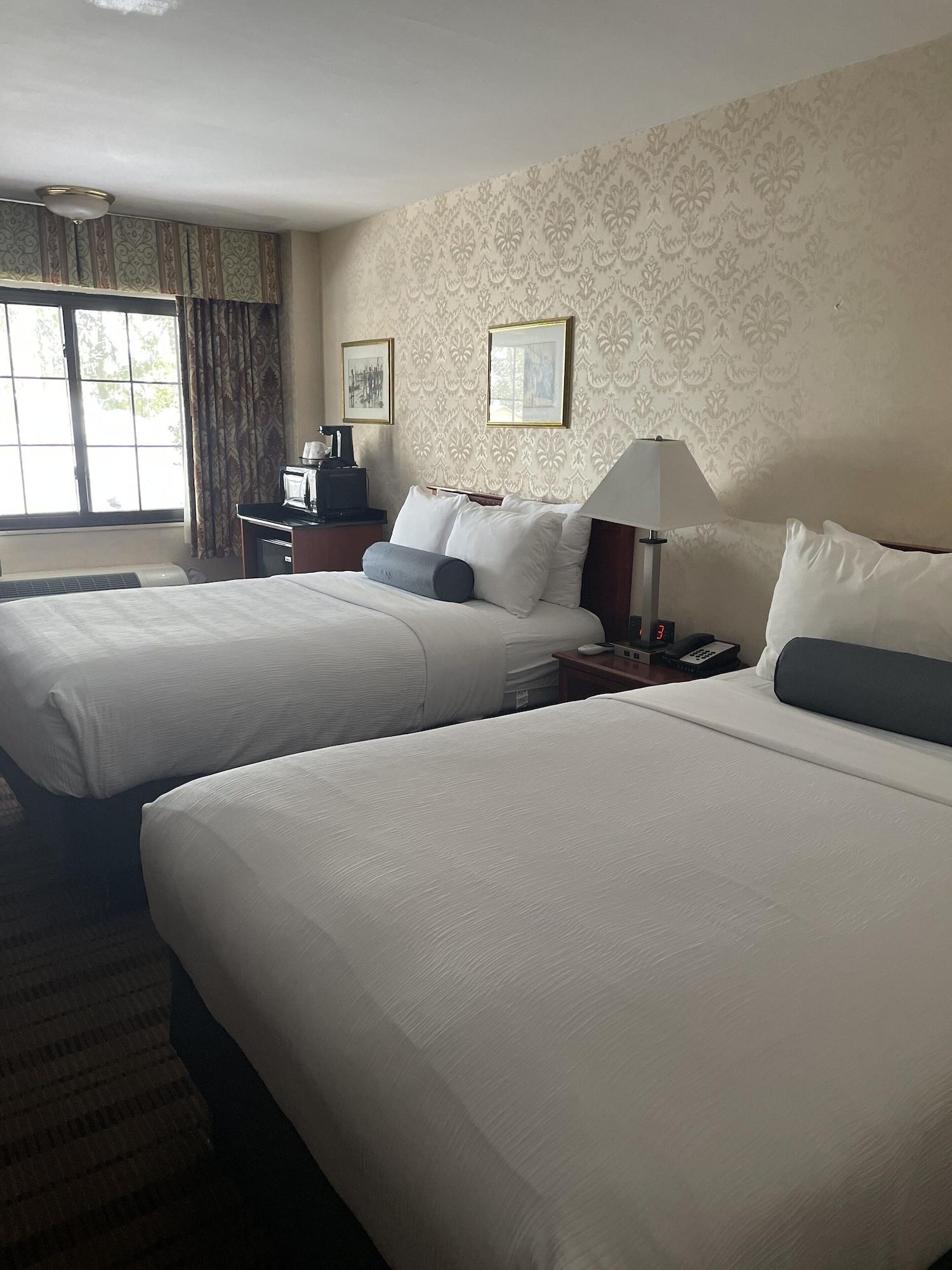 Surestay Plus By Best Western Woodbury Inn Экстерьер фото