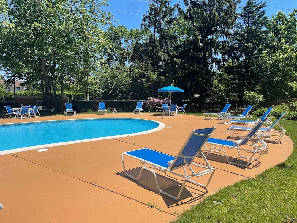 Surestay Plus By Best Western Woodbury Inn Экстерьер фото